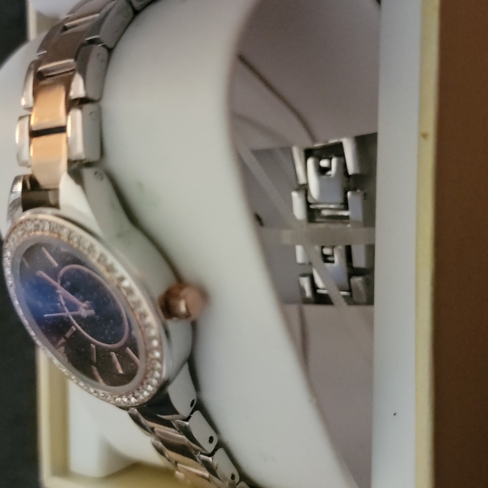 CHARTER CLUB WATCH - Picture 4 of 5